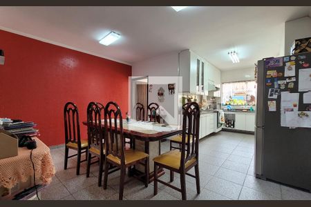 Casa à venda com 200m², 4 quartos e 4 vagasCozinha