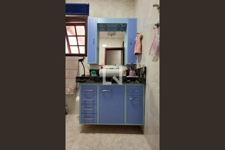 Casa à venda com 200m², 4 quartos e 4 vagasBanheiro