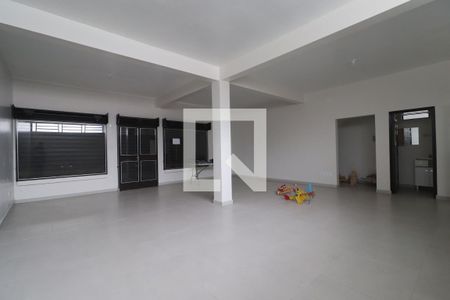 Casa à venda com 360m², 3 quartos e 6 vagasÁrea externa 