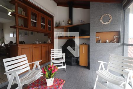 Casa à venda com 360m², 3 quartos e 6 vagasÁrea externa 