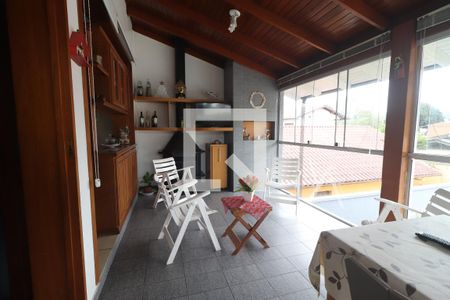 Casa à venda com 360m², 3 quartos e 6 vagasÁrea externa 