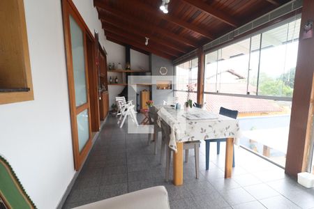 Casa à venda com 360m², 3 quartos e 6 vagasÁrea externa 