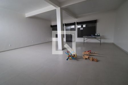 Casa à venda com 360m², 3 quartos e 6 vagasÁrea externa 