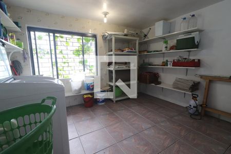 Casa à venda com 360m², 3 quartos e 6 vagasQuarto Área externa 