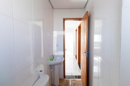 Apartamento para alugar com 46m², 2 quartos e sem vaga Apartamento para alugar com 46m², 2 quartos e sem vagaBanheiro