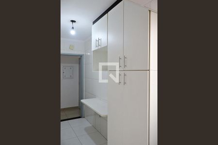 Apartamento à venda com 56m², 2 quartos e 1 vagaCozinha e Área de Serviço