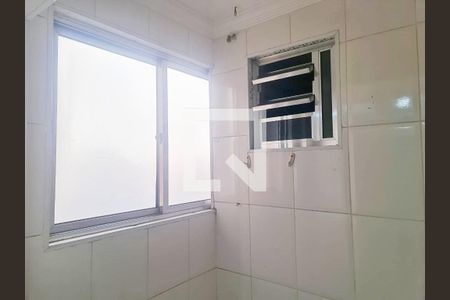 Apartamento à venda com 56m², 2 quartos e 1 vaga Apartamento à venda com 56m², 2 quartos e 1 vagaCozinha e Área de Serviço