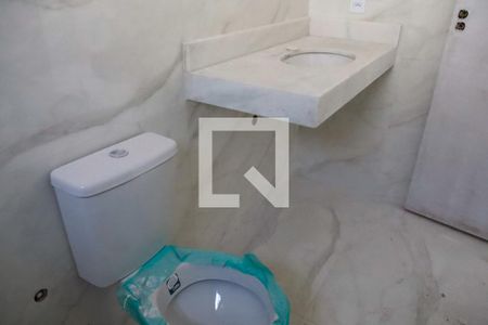 Casa à venda com 186m², 3 quartos e 6 vagas Casa à venda com 186m², 3 quartos e 6 vagasBanheiro da Suíte 1