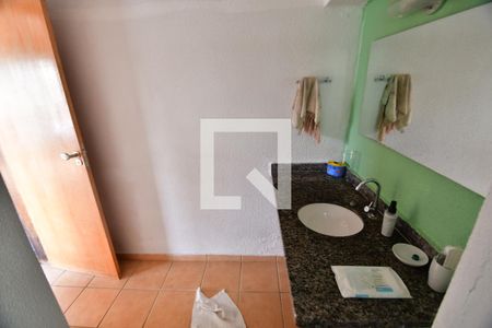 Casa à venda com 350m², 3 quartos e 4 vagasBanheiro de Serviço