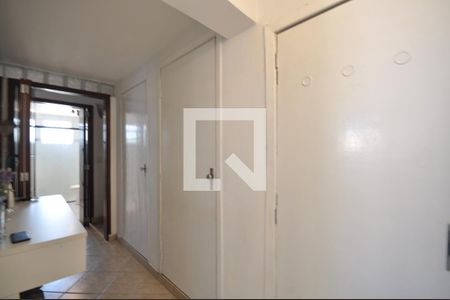 Casa à venda com 220m², 3 quartos e 2 vagasCorredor do Quarto Suíte