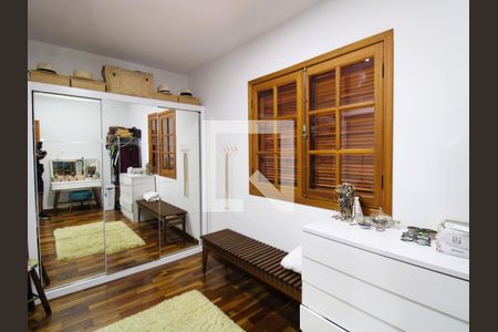 Casa à venda com 190m², 3 quartos e 2 vagasQuarto 1