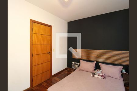 Casa à venda com 190m², 3 quartos e 2 vagasSuíte