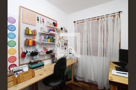 Casa à venda com 190m², 3 quartos e 2 vagasQuarto 2