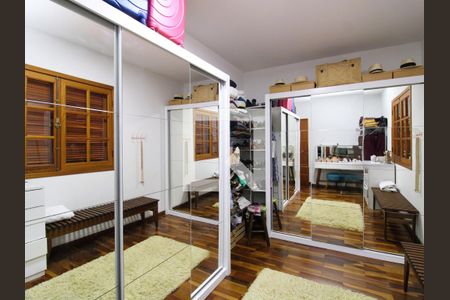 Casa à venda com 190m², 3 quartos e 2 vagasQuarto 1