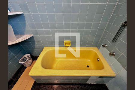 Casa à venda com 231m², 3 quartos e 4 vagas Casa à venda com 231m², 3 quartos e 4 vagasBanheiro Social