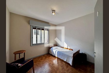 Casa à venda com 231m², 3 quartos e 4 vagas Casa à venda com 231m², 3 quartos e 4 vagasQuarto 2