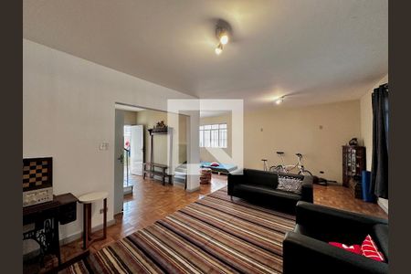 Casa à venda com 231m², 3 quartos e 4 vagas Casa à venda com 231m², 3 quartos e 4 vagasSala