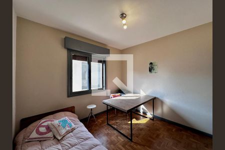 Casa à venda com 231m², 3 quartos e 4 vagas Casa à venda com 231m², 3 quartos e 4 vagasQuarto 3