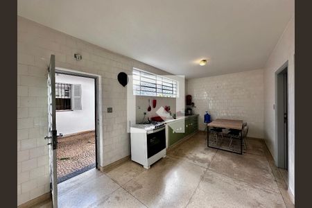 Casa à venda com 231m², 3 quartos e 4 vagas Casa à venda com 231m², 3 quartos e 4 vagasCozinha