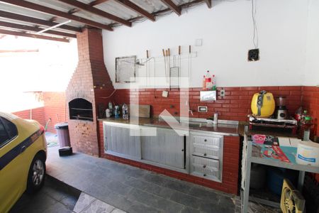 Casa à venda com 150m², 4 quartos e 4 vagasChurrasqueira