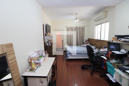 Casa à venda com 150m², 4 quartos e 4 vagasSuíte 3