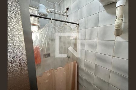 Casa à venda com 150m², 4 quartos e 4 vagasBanheiro da área de serviço