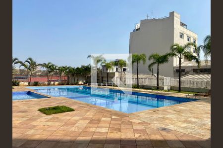 Apartamento à venda com 52m², 2 quartos e 1 vaga Apartamento à venda com 52m², 2 quartos e 1 vagaPiscina
