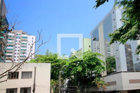 Casa à venda com 174m², 5 quartos e 4 vagasVista da Suite