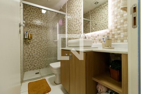 Apartamento à venda com 68m², 2 quartos e 1 vaga Apartamento à venda com 68m², 2 quartos e 1 vagaBanheiro