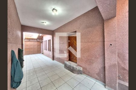 Casa à venda com 250m², 3 quartos e 4 vagas Casa à venda com 250m², 3 quartos e 4 vagasGaragem