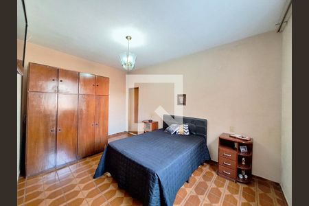 Casa à venda com 250m², 3 quartos e 4 vagas Casa à venda com 250m², 3 quartos e 4 vagasQuarto 3 suíte