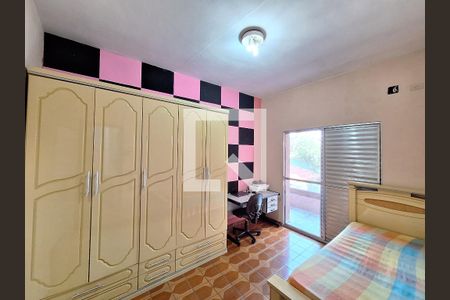 Casa à venda com 250m², 3 quartos e 4 vagas Casa à venda com 250m², 3 quartos e 4 vagasQuarto 2