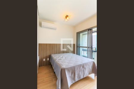Sala/Quarto de kitnet/studio para alugar com 1 quarto, 27m² em Jardim das Acacias, São Paulo