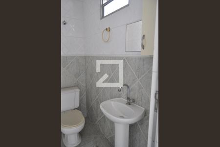 Casa de condomínio à venda com 180m², 4 quartos e 1 vagaLavabo terraço