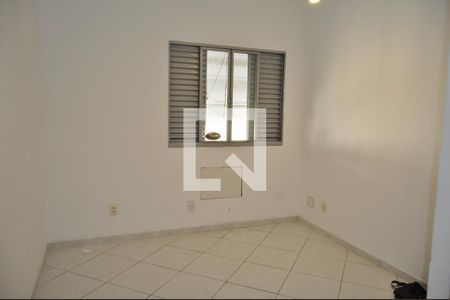 Casa de condomínio à venda com 180m², 4 quartos e 1 vagaQuarto 1