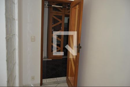 Casa de condomínio à venda com 180m², 4 quartos e 1 vagaQuarto 2