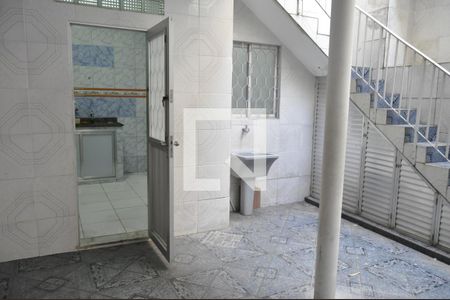 Casa de condomínio à venda com 180m², 4 quartos e 1 vagaÁrea Externa
