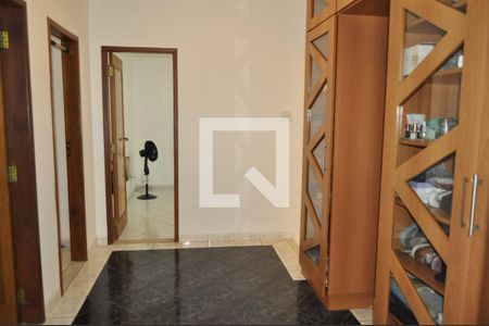 Casa de condomínio à venda com 180m², 4 quartos e 1 vagaQuarto 4