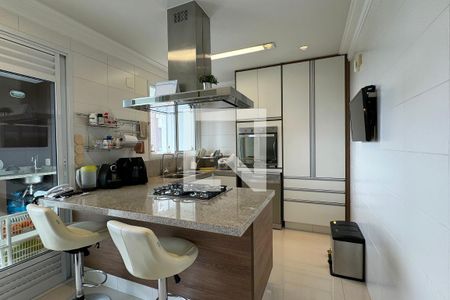 Apartamento à venda com 196m², 4 quartos e 3 vagasCozinha