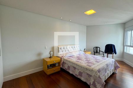 Apartamento à venda com 196m², 4 quartos e 3 vagasSuíte 1