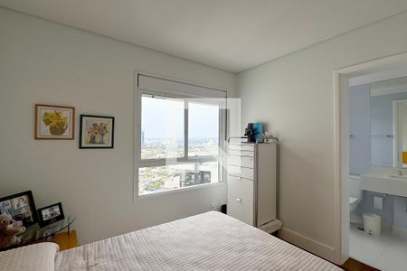 Apartamento à venda com 196m², 4 quartos e 3 vagasSuíte 2