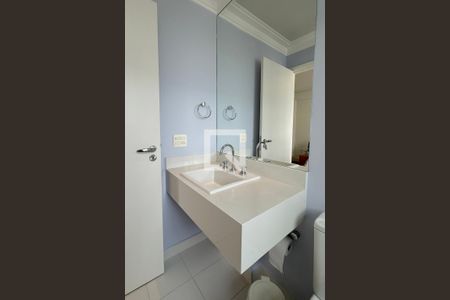 Apartamento à venda com 196m², 4 quartos e 3 vagasBanheiro da Suíte 3