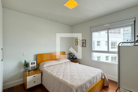 Apartamento à venda com 196m², 4 quartos e 3 vagasSuíte 2