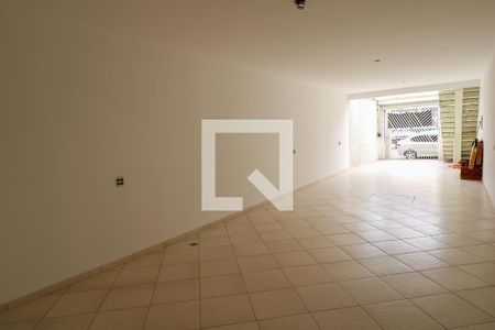 Casa à venda com 194m², 3 quartos e 4 vagasGaragem