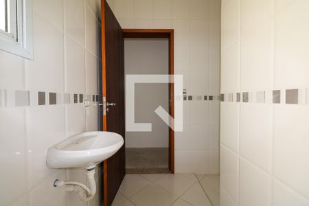 Casa à venda com 194m², 3 quartos e 4 vagasBanheiro Social