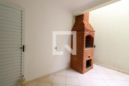 Casa à venda com 194m², 3 quartos e 4 vagasÁrea de Serviço e Churrasqueira