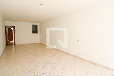 Casa à venda com 194m², 3 quartos e 4 vagasGaragem