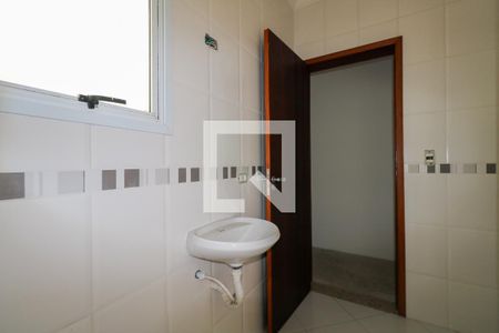 Casa à venda com 194m², 3 quartos e 4 vagasBanheiro Social