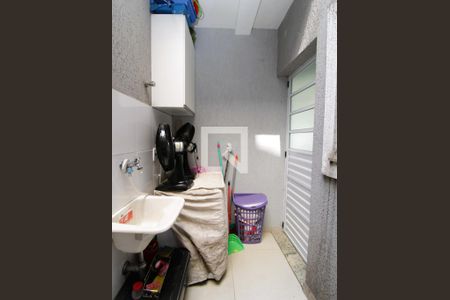 Casa de condomínio para alugar com 55m², 2 quartos e 1 vagaÁrea de Serviço