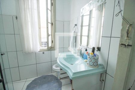 Casa à venda com 500m², 4 quartos e 1 vaga Casa à venda com 500m², 4 quartos e 1 vagaBanheiro casa 2